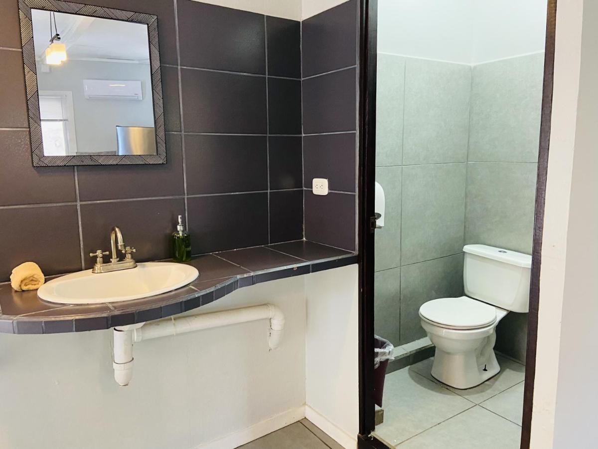 Lizard King Hotel & Suites Puerto Viejo de Talamanca Eksteriør bilde